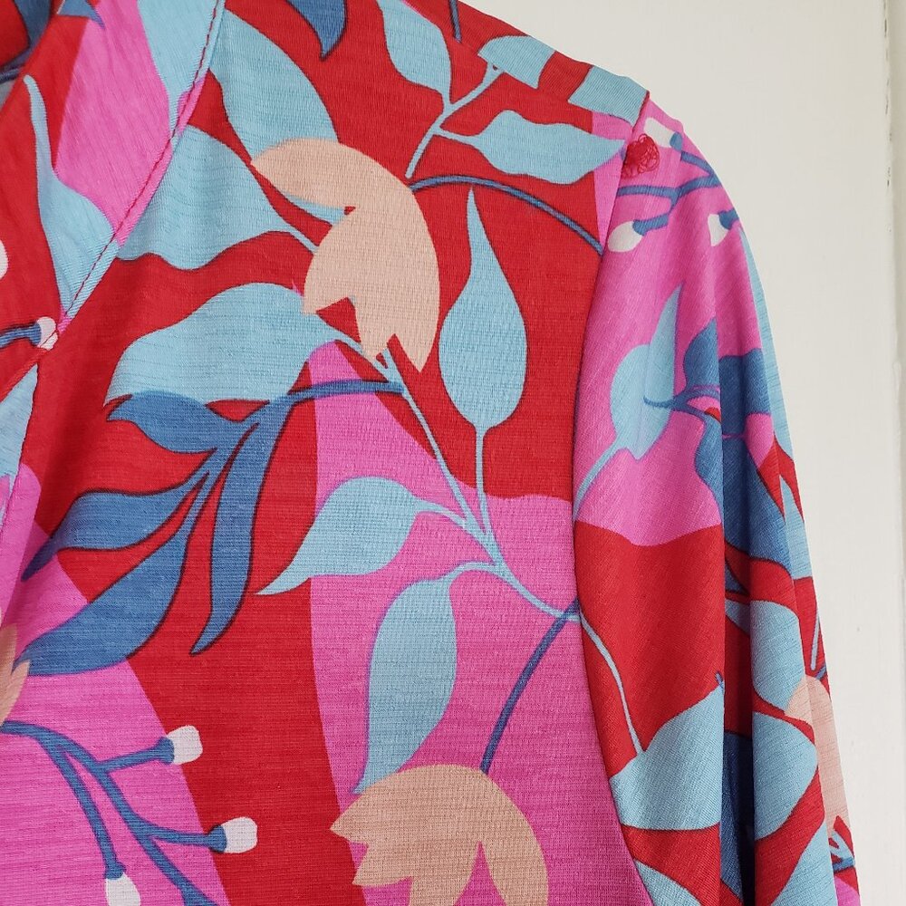 Dear Scarlett 3/4 Sleeve Lizzy Top - Picture 5 of 7